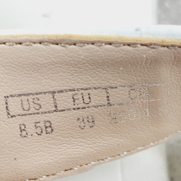 New STUART WEITZMAN Vail Sport Croc-embossed Leather Sandal In White M386 - Picture 10 of 12